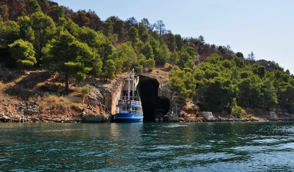 Maslinova Military Submarine Tunnel